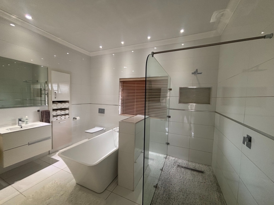 2 Bedroom Property for Sale in Flamwood North West